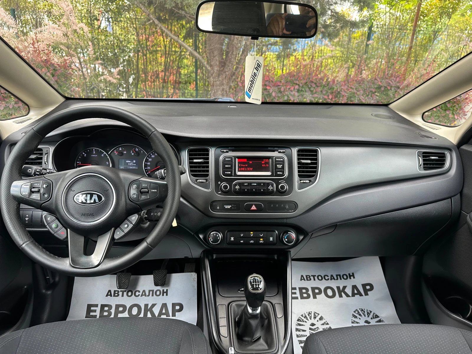 Kia Carens 1.7 D, снимка 8 - Автомобили и джипове - 54517950