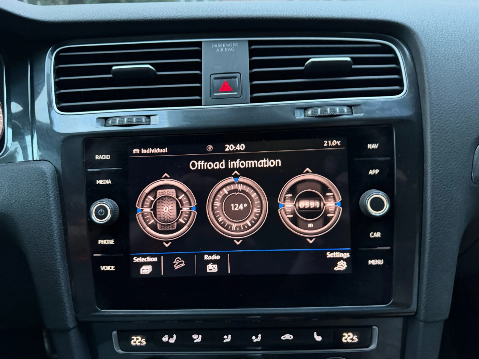 VW Golf VII - 7.5 Alltrack, снимка 12 - Автомобили и джипове - 54679125