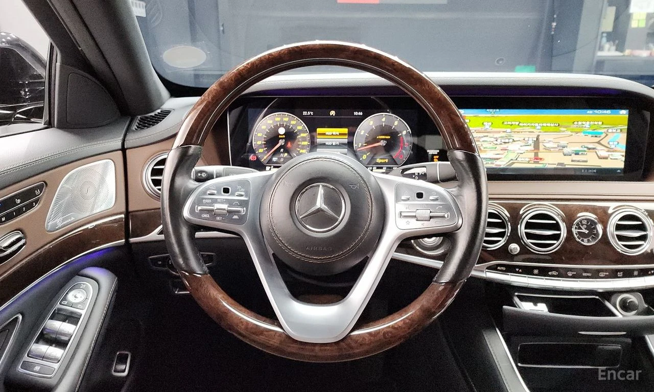 Mercedes-Benz S 560 4MATIC* BURMESTER* ДИСТРОНИК* ОБДУХВАНЕ* МАСАЖ* , снимка 7 - Автомобили и джипове - 54732026