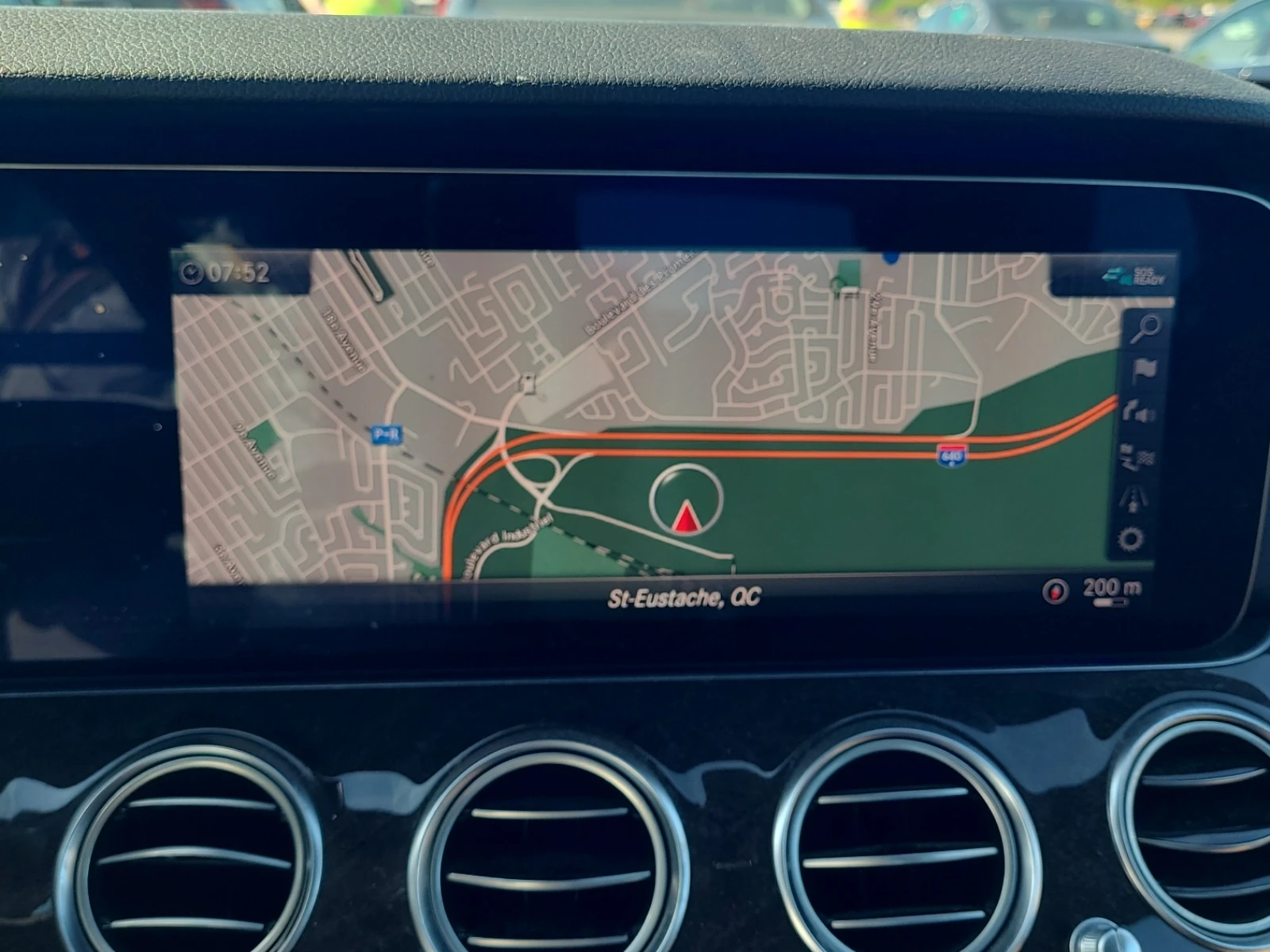 Mercedes-Benz E 300 4MATIC * AMG ПАКЕТ * BURMESTER * CARFAX , снимка 7 - Автомобили и джипове - 54840986