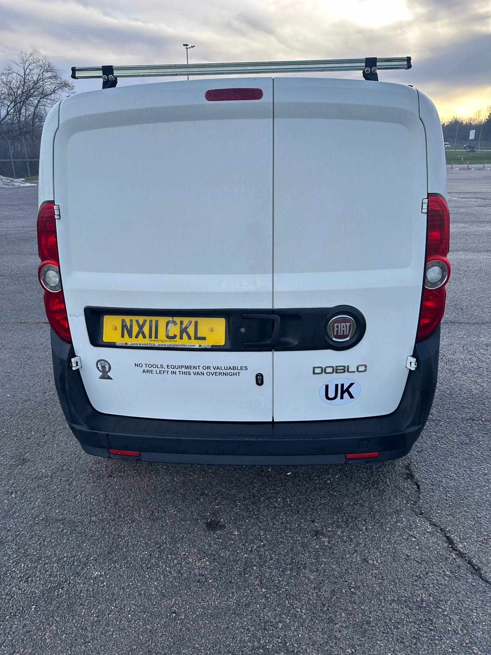 Fiat Doblo Товарен, снимка 3 - Автомобили и джипове - 55135719