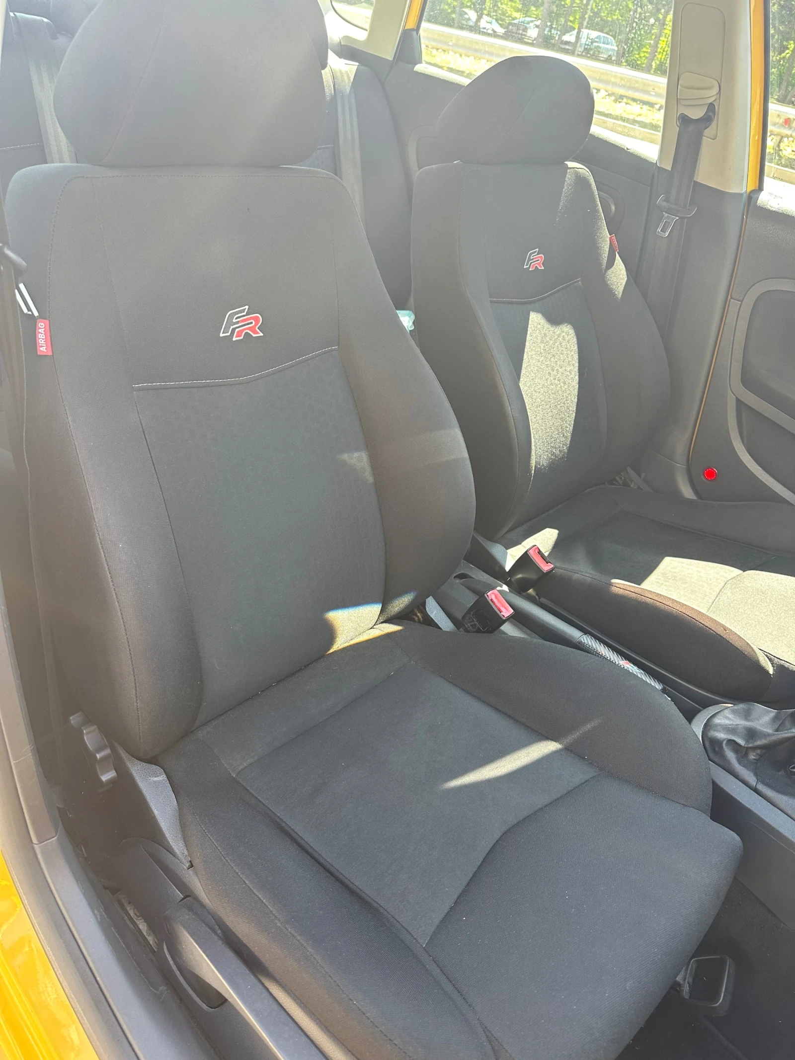 Seat Ibiza Fr 1.8T, снимка 9 - Автомобили и джипове - 55508393
