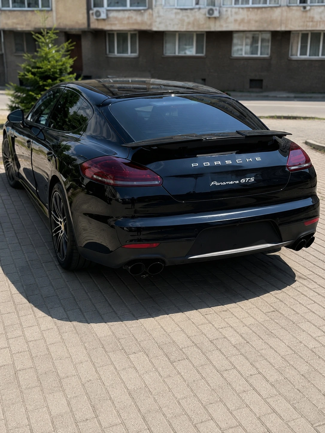 Porsche Panamera GTS, снимка 2 - Автомобили и джипове - 55509877