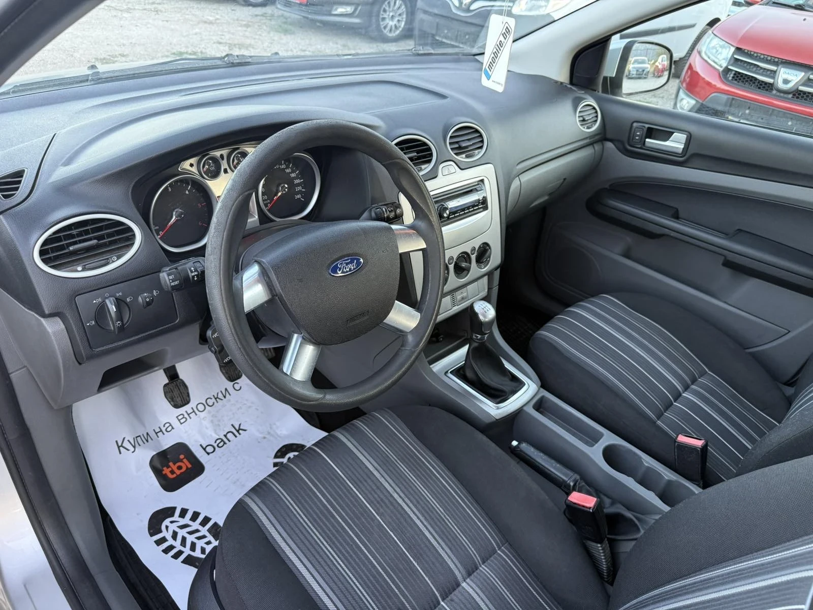 Ford Focus 1.6 TDCI , снимка 10 - Автомобили и джипове - 55981796