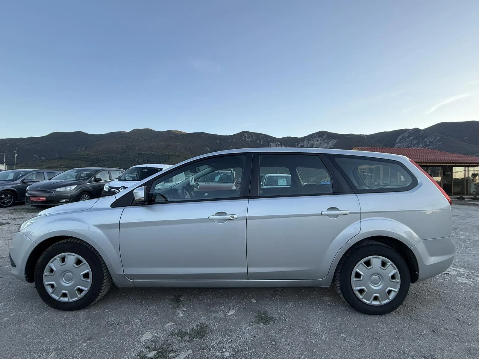 Ford Focus 1.6 TDCI , снимка 8 - Автомобили и джипове - 55981796
