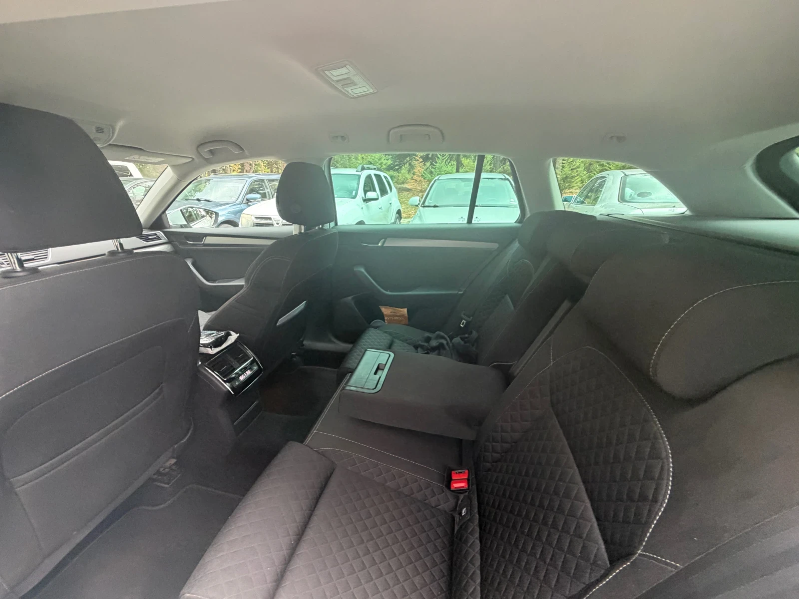 Skoda Superb 2.0  TDI, снимка 11 - Автомобили и джипове - 56258892