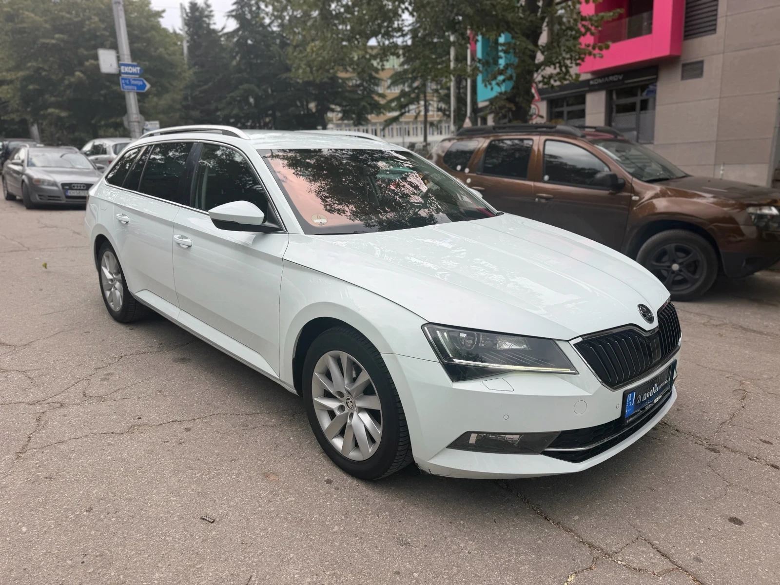 Skoda Superb 2.0  TDI, снимка 4 - Автомобили и джипове - 56258892