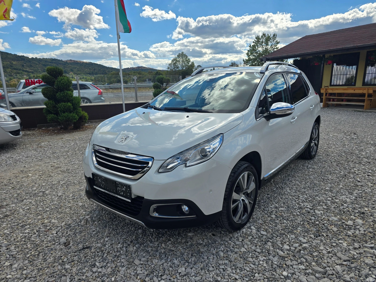 Peugeot 2008 1.6 БЕНЗИН РЕАЛНИ КИЛОМЕТРИ