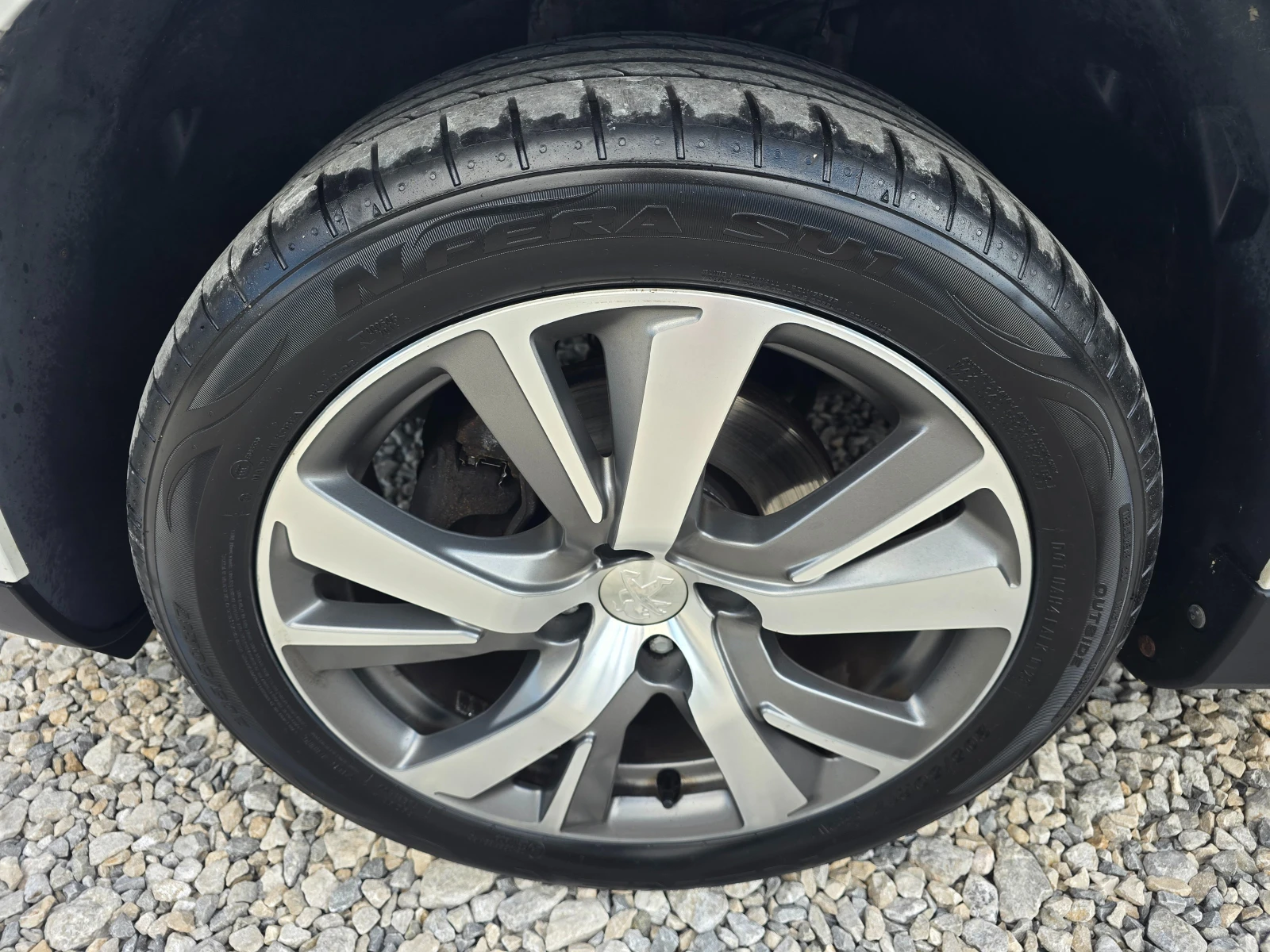 Peugeot 2008 1.6 БЕНЗИН РЕАЛНИ КИЛОМЕТРИ, снимка 15 - Автомобили и джипове - 56265889