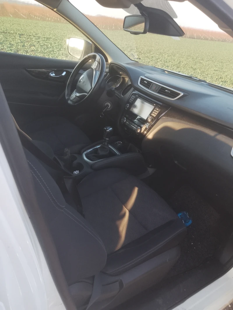 Nissan Qashqai, снимка 5 - Автомобили и джипове - 48553255