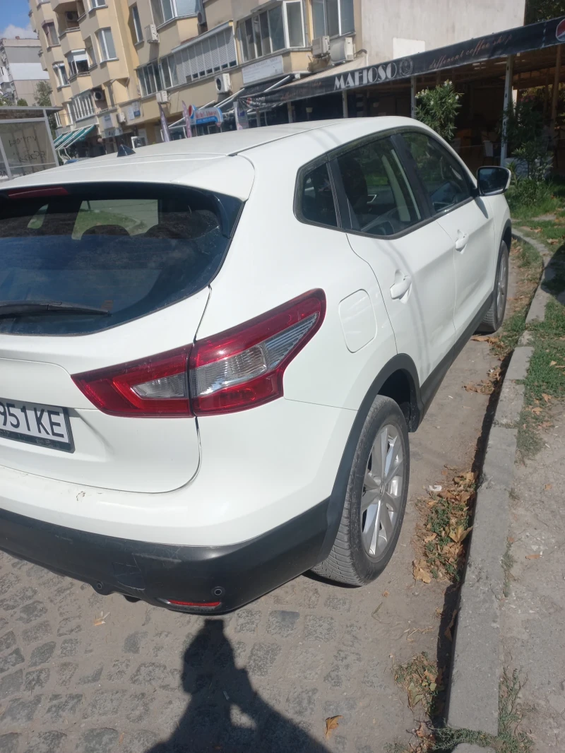 Nissan Qashqai, снимка 4 - Автомобили и джипове - 47818313