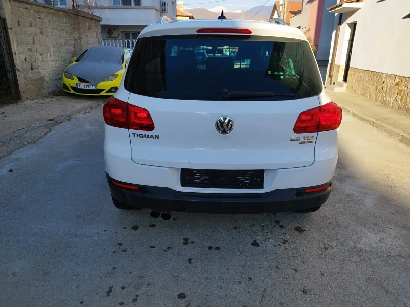VW Tiguan, снимка 4 - Автомобили и джипове - 52487324