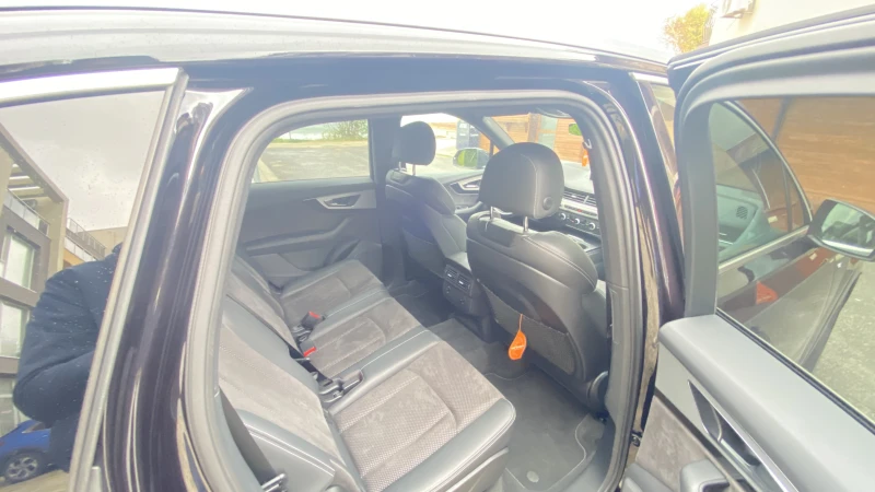 Audi SQ7, снимка 8 - Автомобили и джипове - 52101183