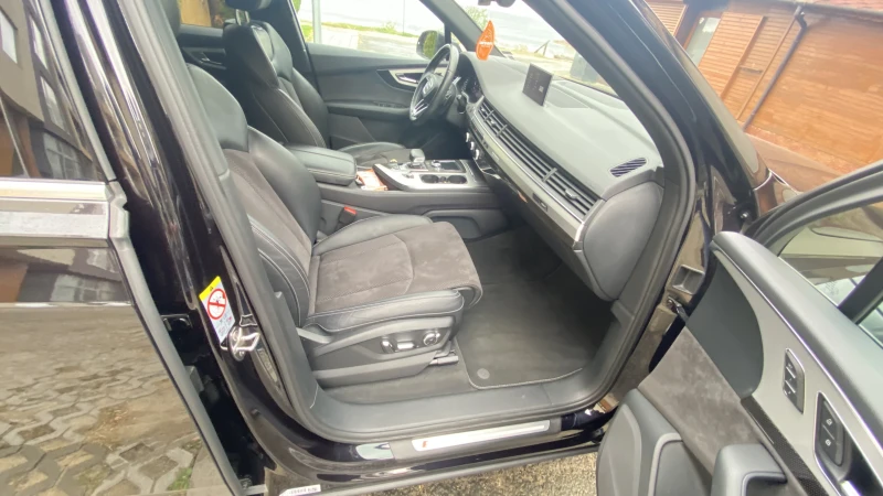 Audi SQ7, снимка 12 - Автомобили и джипове - 52101183