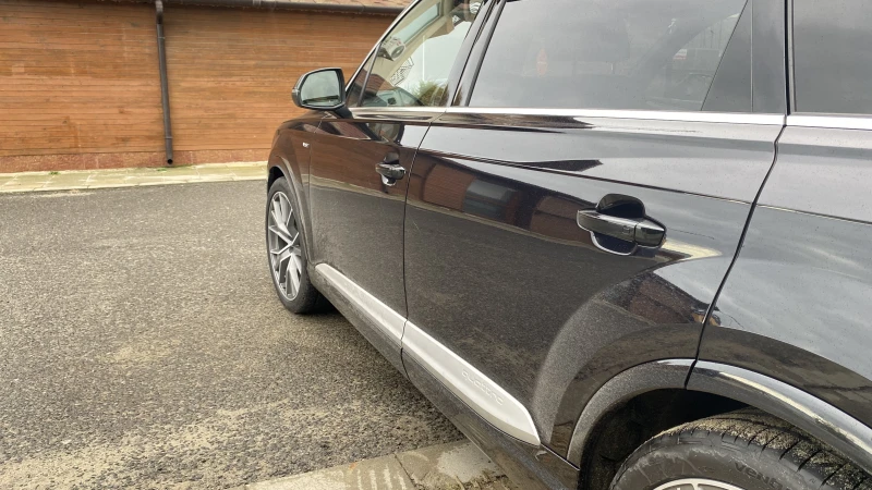 Audi SQ7, снимка 5 - Автомобили и джипове - 52101183