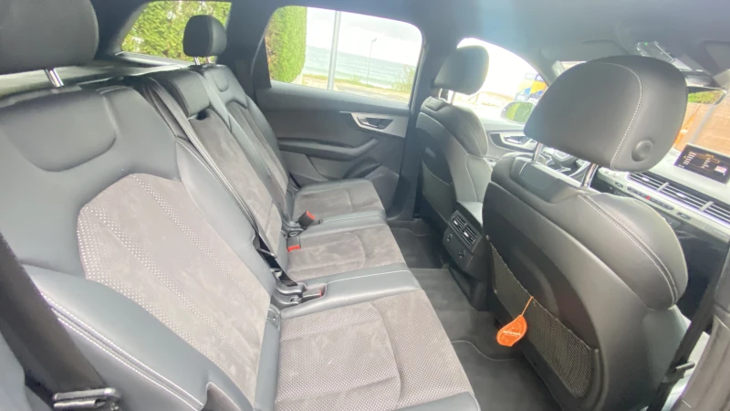 Audi SQ7, снимка 10 - Автомобили и джипове - 52101183