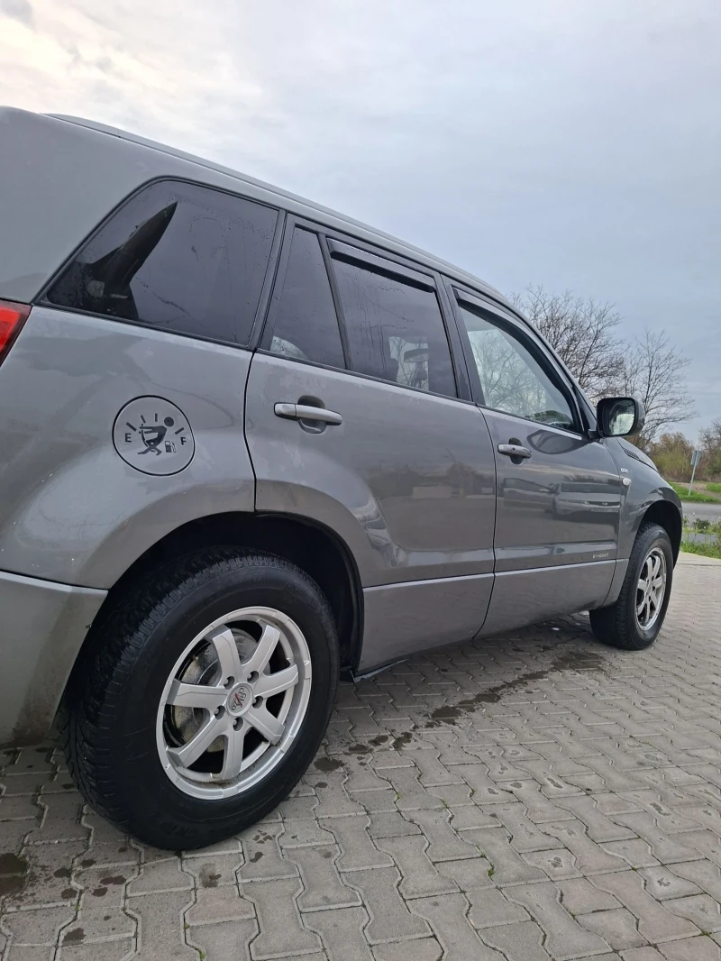 Suzuki Grand vitara, снимка 5 - Автомобили и джипове - 52458432