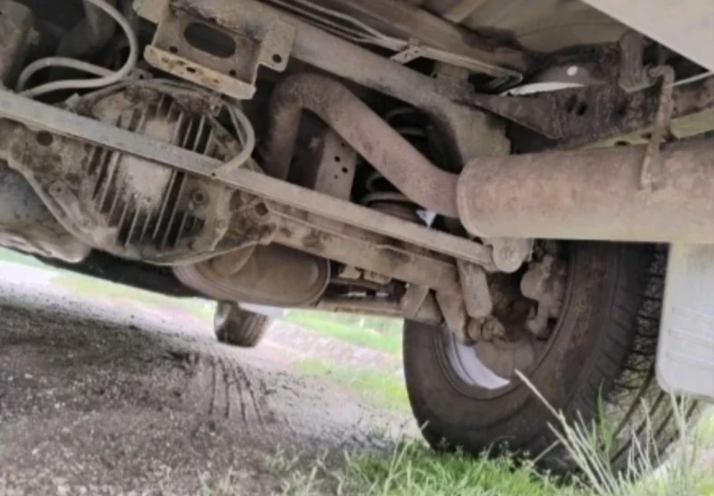 Opel Frontera 2.2 DTL, снимка 11 - Автомобили и джипове - 52746544