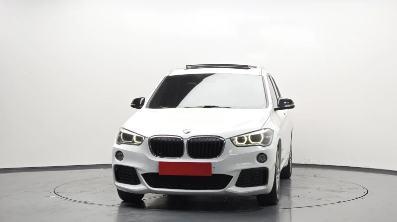 BMW X1 2.0 XDRIVE / М-Пакет / Пълна сервизна история !!!, снимка 3 - Автомобили и джипове - 53284457