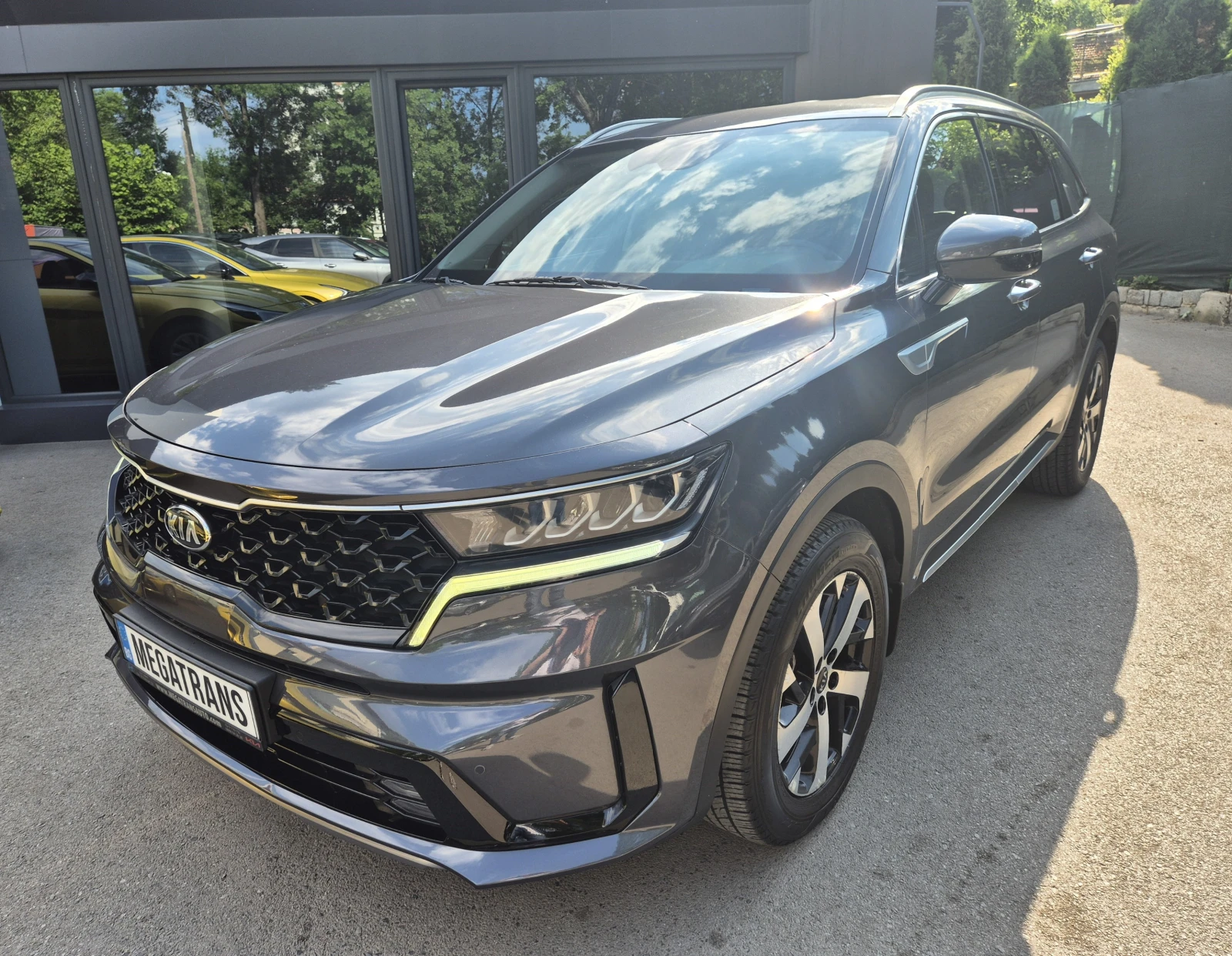 Kia Sorento 2.2 CRDI 4X4 6+ 1 - изображение 2