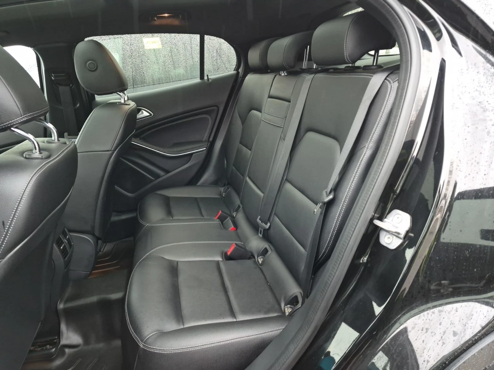 Mercedes-Benz GLA 250  CARFAX | Mobile.bg � ����������� 12