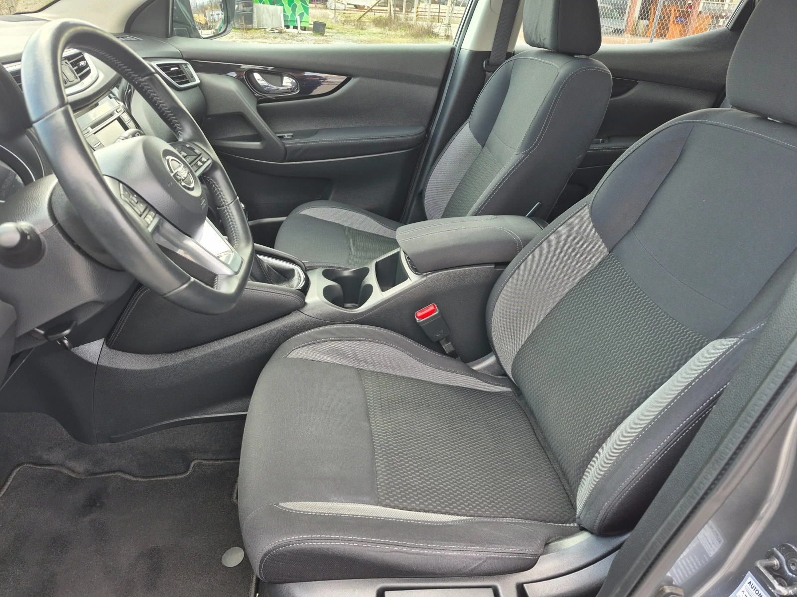 Nissan Qashqai 1.5  DCI     EVRO 6, снимка 11 - Автомобили и джипове - 53953453