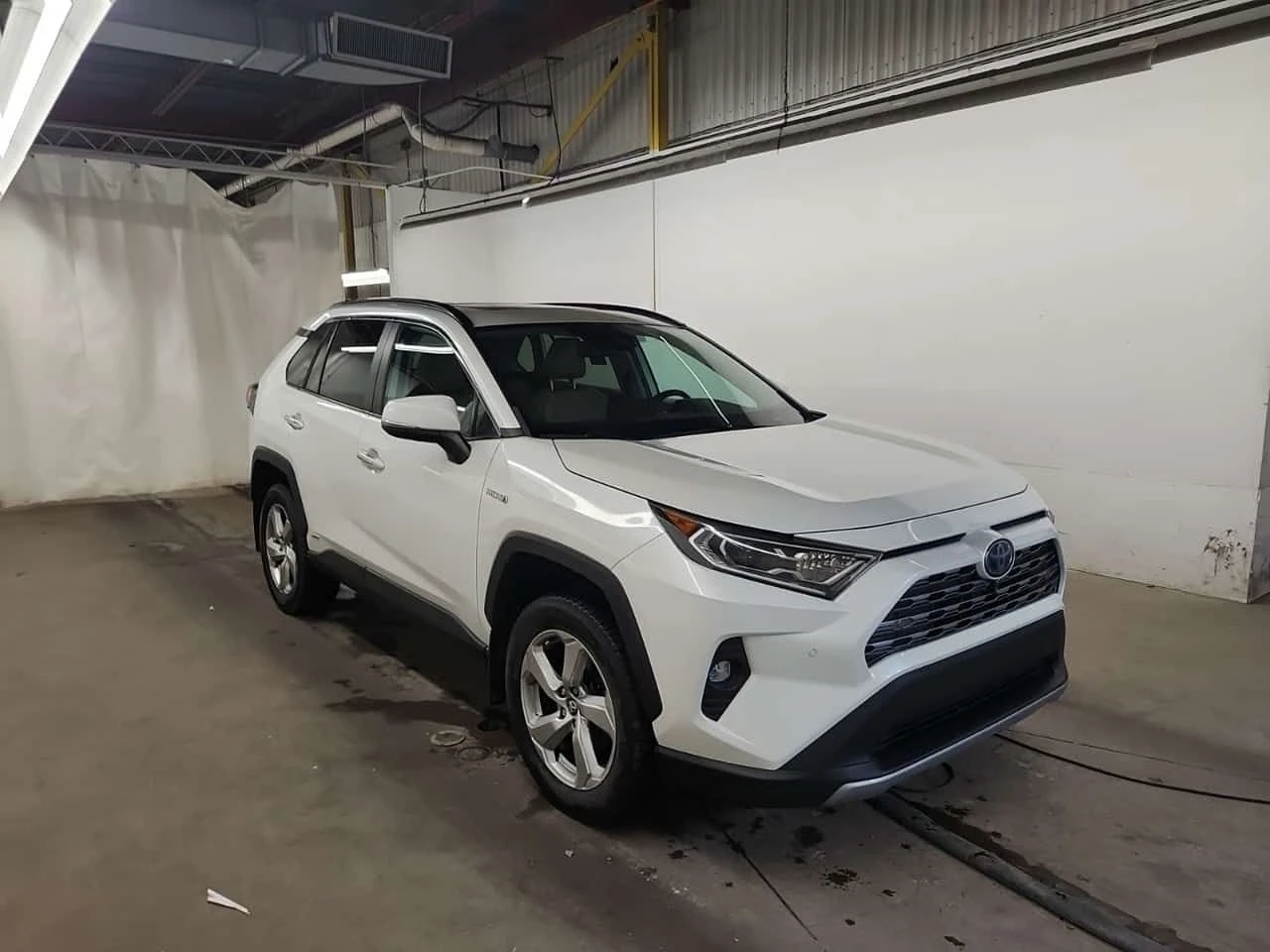 Toyota Rav4 HYBRID LIMITED/CARFAX/Кожа/Подгрев/Шибедах/2 Ключа, снимка 2 - Автомобили и джипове - 54120713