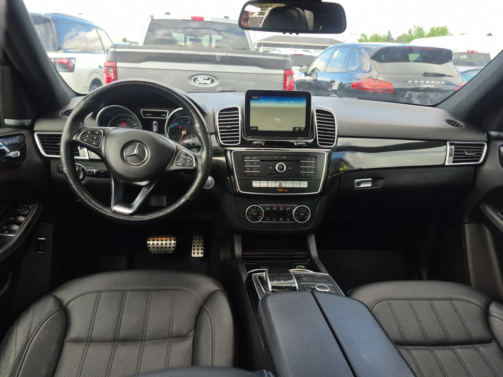 Mercedes-Benz GLE 400 AMG ПАКЕТ * 360 КАМЕРА * ПАНОРАМА * CARFAX * , снимка 5 - Автомобили и джипове - 54671324