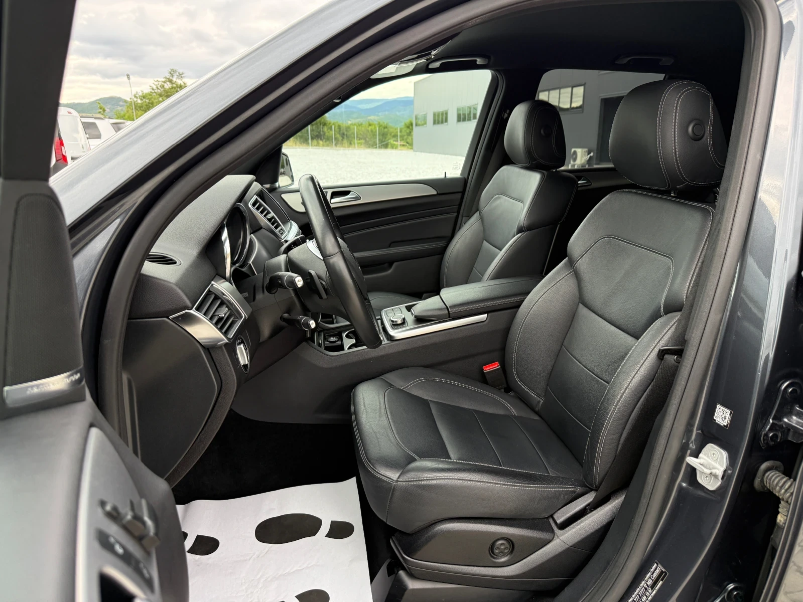 Mercedes-Benz ML 350 AMG PAKET HARMAN/KARDON 360 CAMERA, снимка 11 - Автомобили и джипове - 54887852