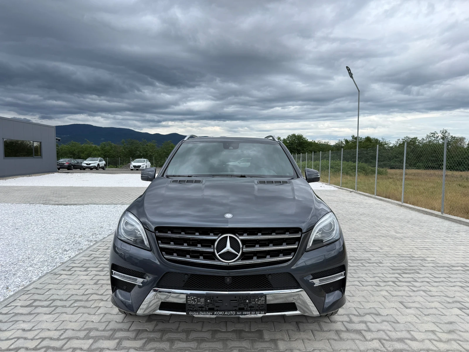 Mercedes-Benz ML 350 AMG PAKET HARMAN/KARDON 360 CAMERA, снимка 2 - Автомобили и джипове - 54887852