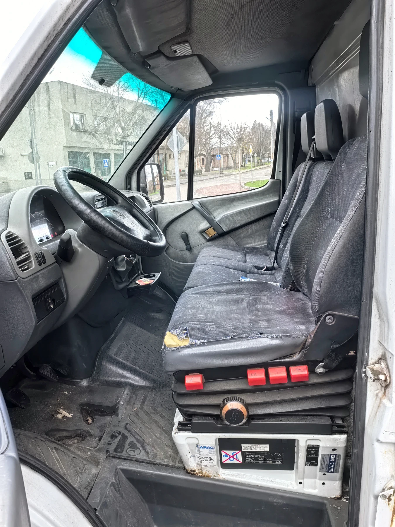 Mercedes-Benz Sprinter 313 2.2 CDI * 130 к.с - изображение 10