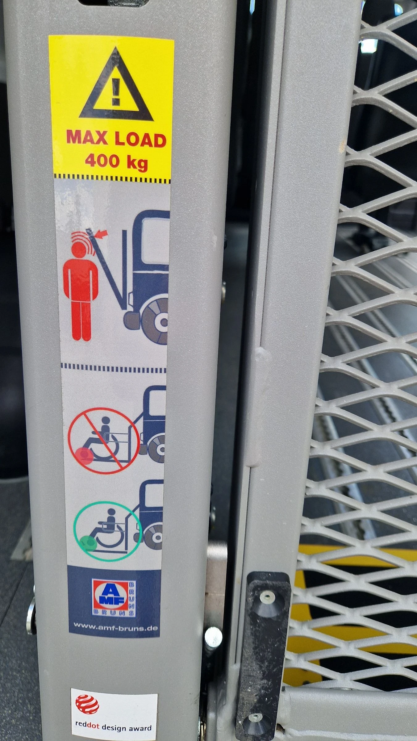 Ford Transit 2.0 D 131 кс.8+ 1 м+ РАМПА-ПЪЛНА СЕРВИЗНА ИСТОРИЯ , снимка 16 - Бусове и автобуси - 55281676
