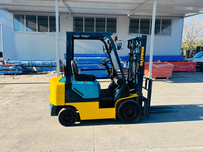 Мотокар Komatsu  без електроника, автомат, виличен изравнител