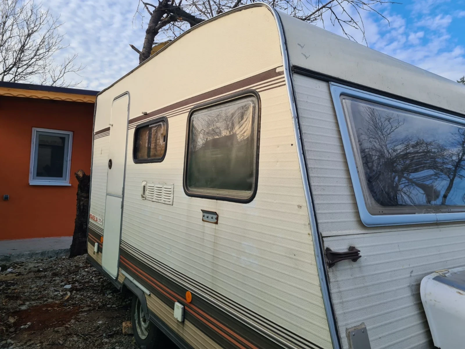 Каравана Caravelair  РЕГИСТРИРАНА!!! 4 МЕТРА  - изображение 2