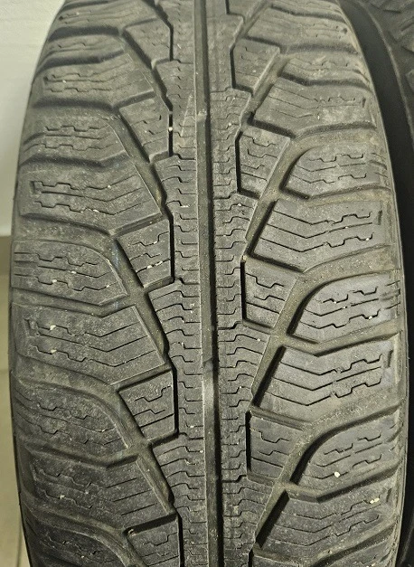 Гуми Зимни 185/60R15, снимка 3 - Гуми и джанти - 42814750