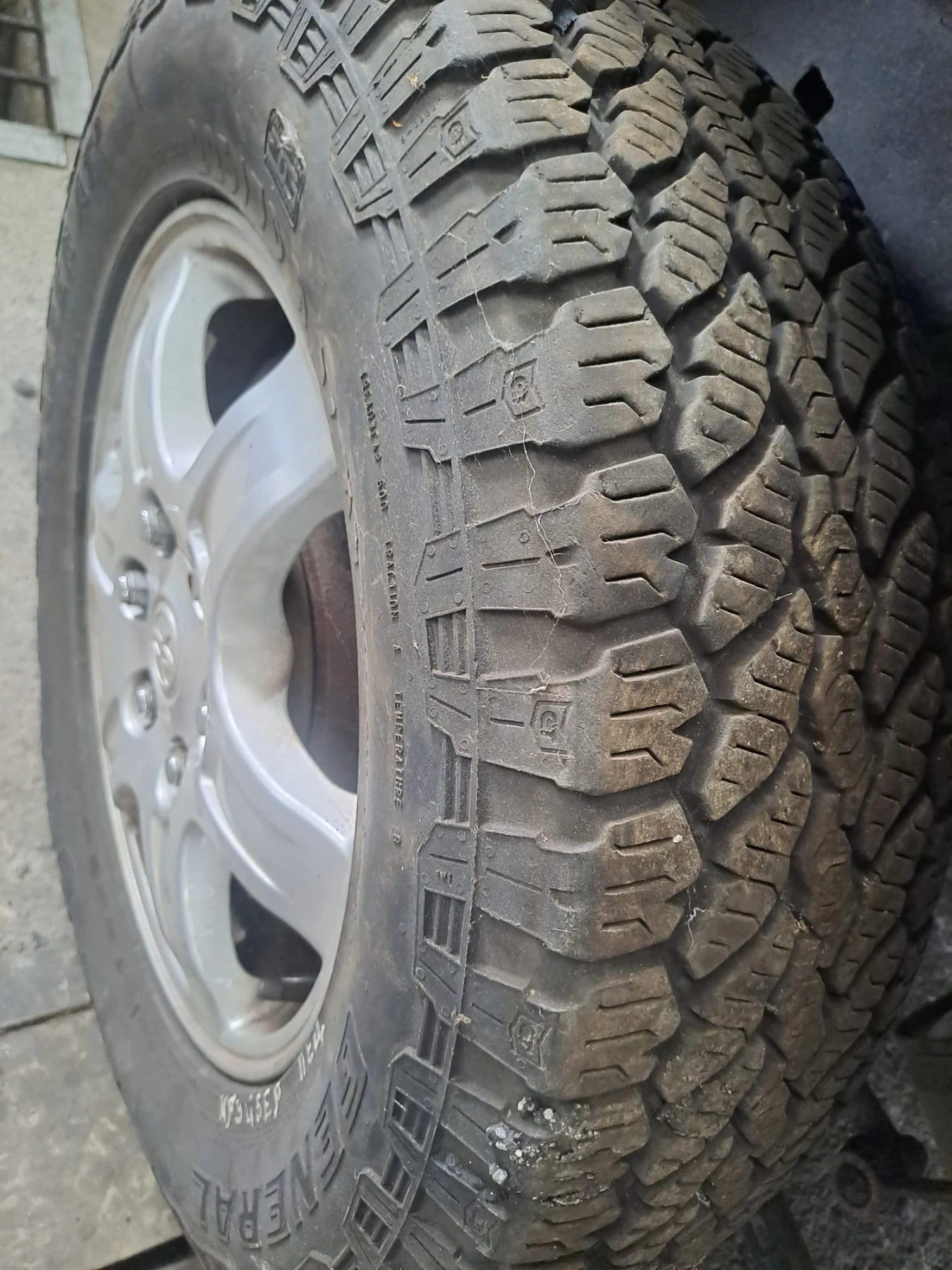    225/70R17  Toyota Land cruiser | Mobile.bg   1