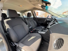 Chevrolet Cruze 1.6i, снимка 13
