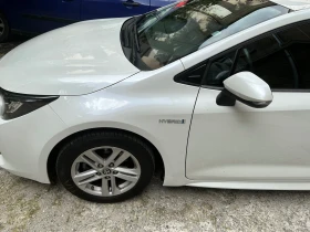 Toyota Corolla 1.8 литров хибрид, снимка 5