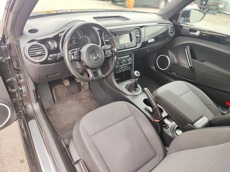 VW New beetle 1, 4  tfsi, Navi, като нова, снимка 13 - Автомобили и джипове - 44535427