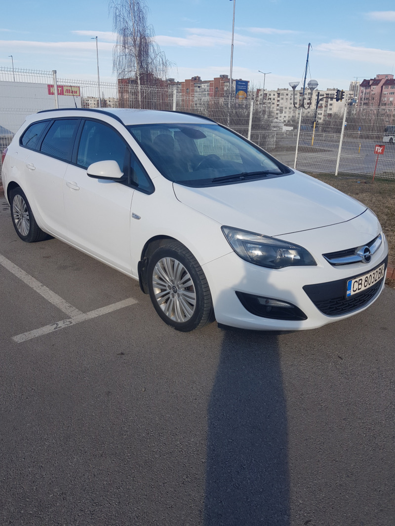 Opel Astra, снимка 2 - Автомобили и джипове - 46081623