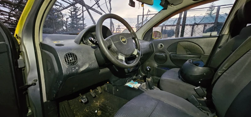 Chevrolet Aveo, снимка 9 - Автомобили и джипове - 48591671