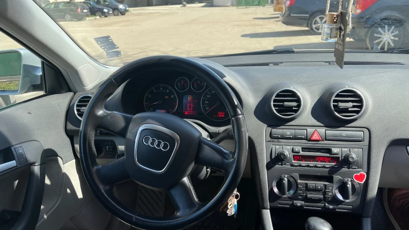 Audi A3 2.0 FSI, снимка 5 - Автомобили и джипове - 49440879