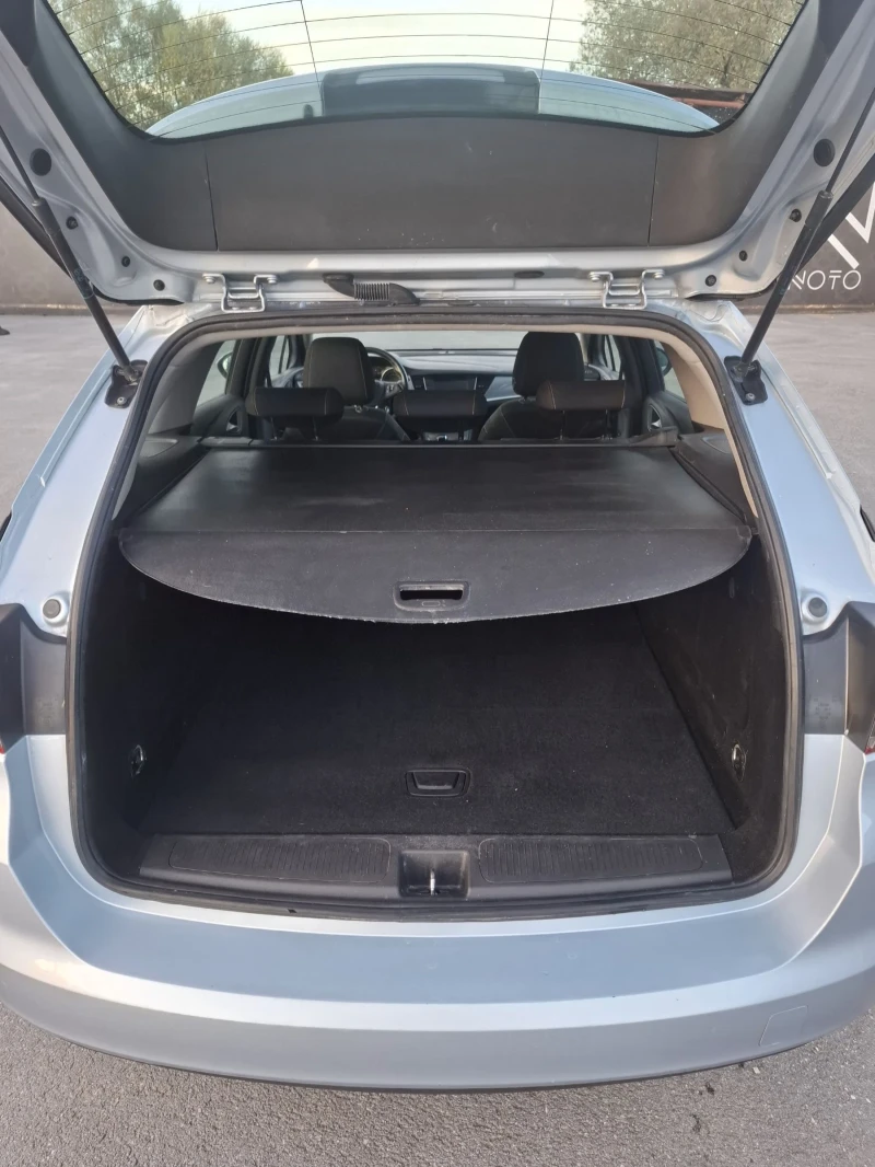 Opel Astra 1.6CDTI EVRO6, снимка 12 - Автомобили и джипове - 52179791