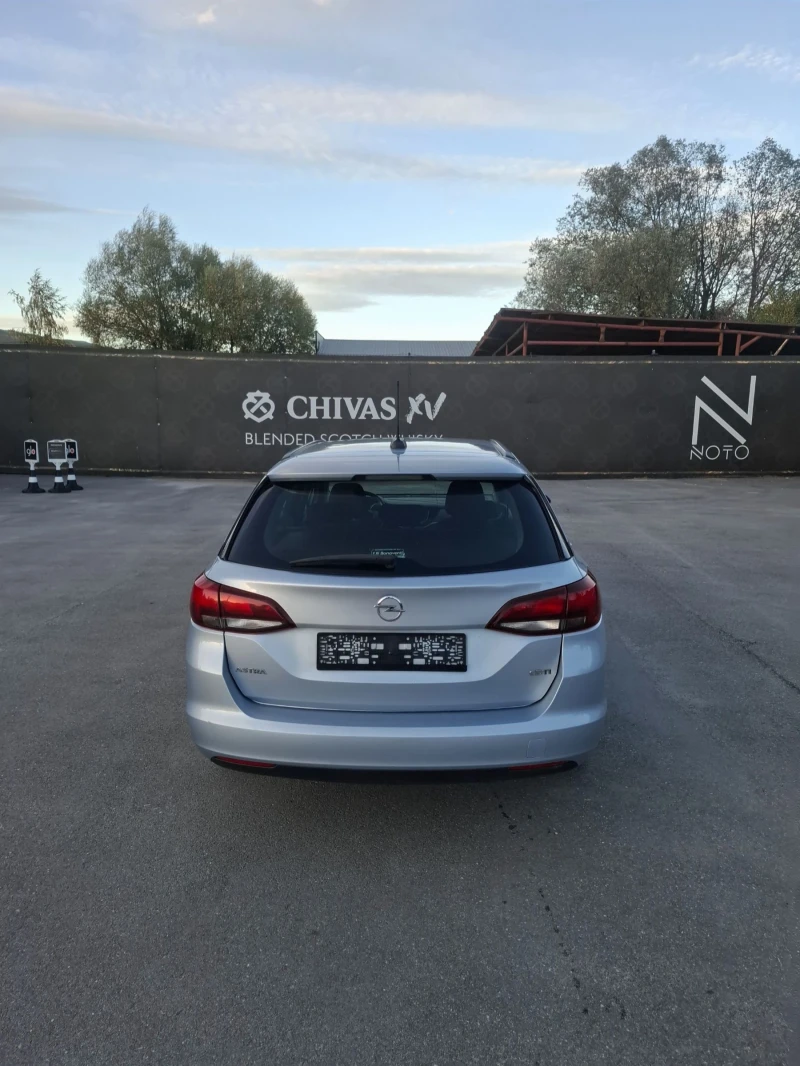 Opel Astra 1.6CDTI EVRO6, снимка 4 - Автомобили и джипове - 52179791