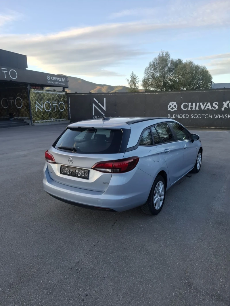 Opel Astra 1.6CDTI EVRO6, снимка 6 - Автомобили и джипове - 52179791