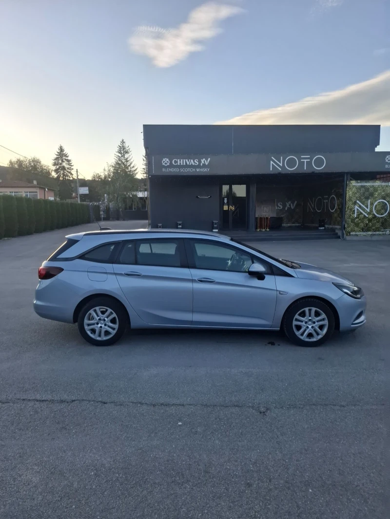 Opel Astra 1.6CDTI EVRO6, снимка 8 - Автомобили и джипове - 52179791