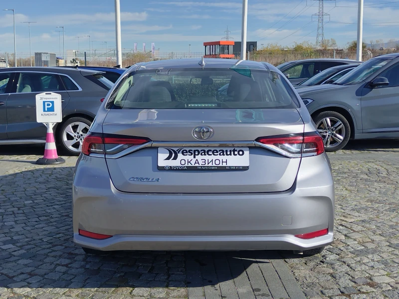 Toyota Corolla 1.5/125к.с/ COMFORT, снимка 6 - Автомобили и джипове - 52411854