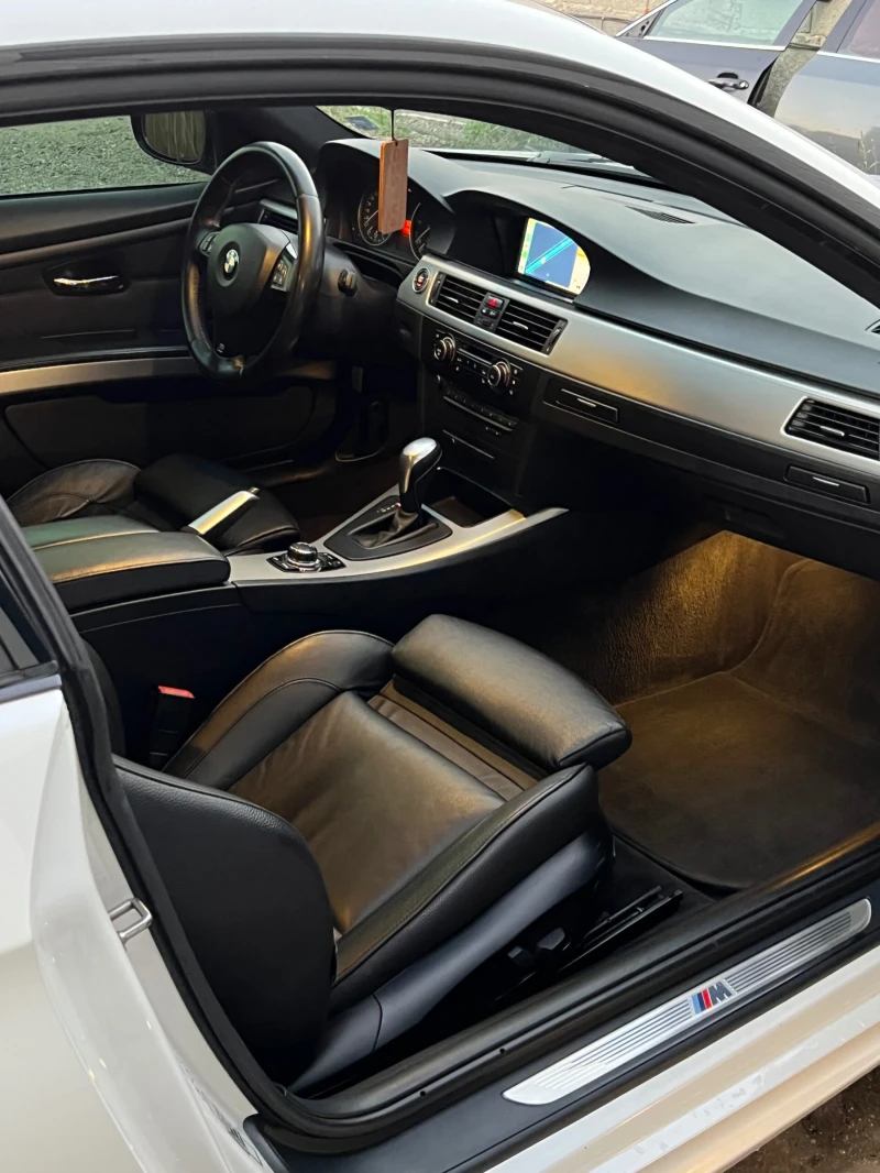 BMW 330 BMW E92 330d, снимка 8 - Автомобили и джипове - 52805055