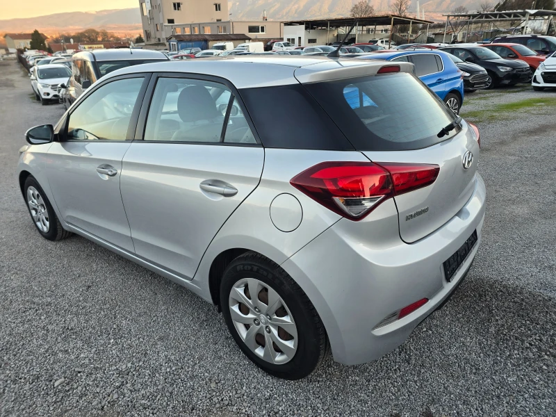 Hyundai I20 1.2i-85k.c-EURO-6, снимка 7 - Автомобили и джипове - 53167217