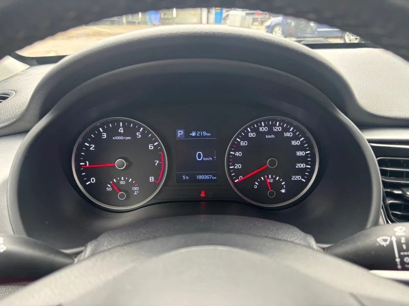 Kia Rio Avtomatik FULL, снимка 13 - Автомобили и джипове - 53396889